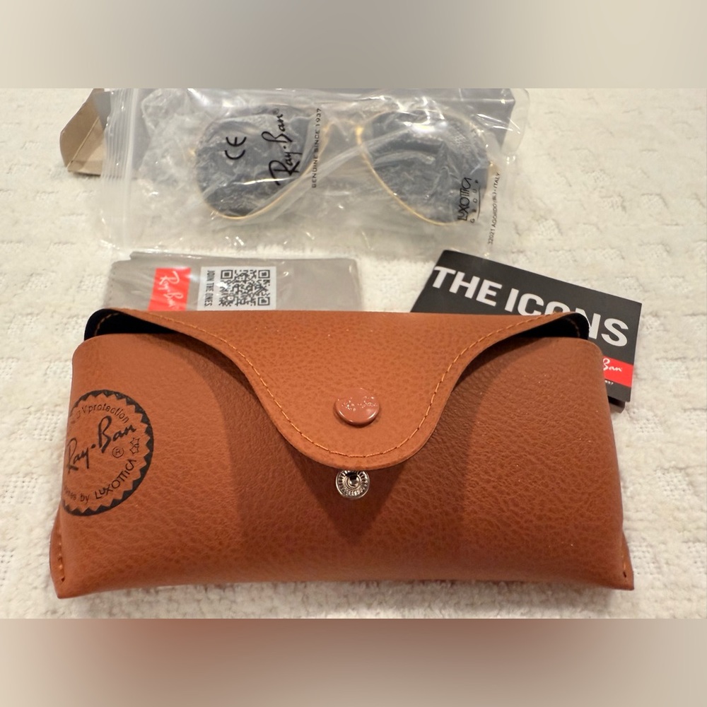 Ray-Ban Arista Gold Aviator Sunglasses with G-15 Green Lenses, NWT - Picture 6 of 10